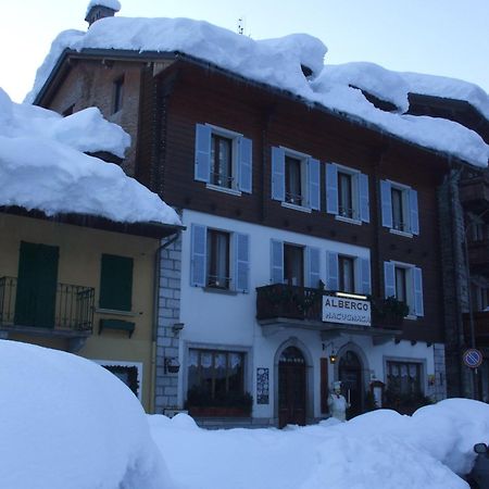 Albergo Ristorante Macugnaga Luaran gambar